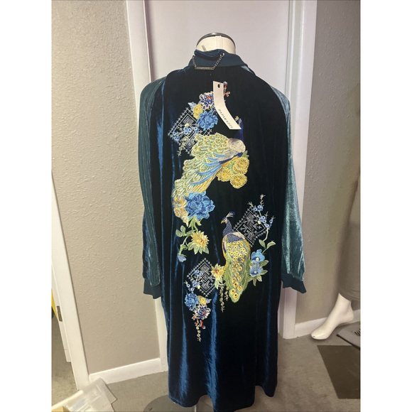 X-Large NWT Women’s Velvet Embroidered Varsity Duster Jacket Blue By Paparazzi - Picture 2 of 13